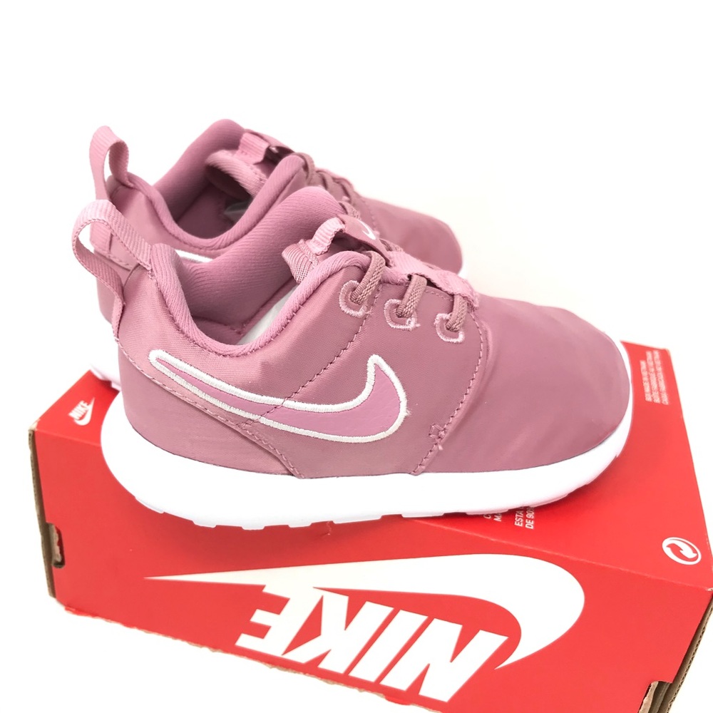 Nike Little Girls Nike Roshe One Satin Rose Pink - Picture 6 of 8